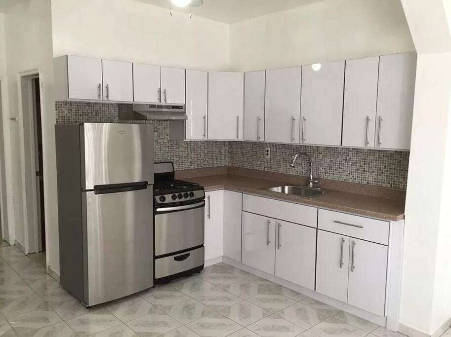 Cozy Private Apt 10 Min From Manhattan Subway! นิวยอร์ก ภายนอก รูปภาพ