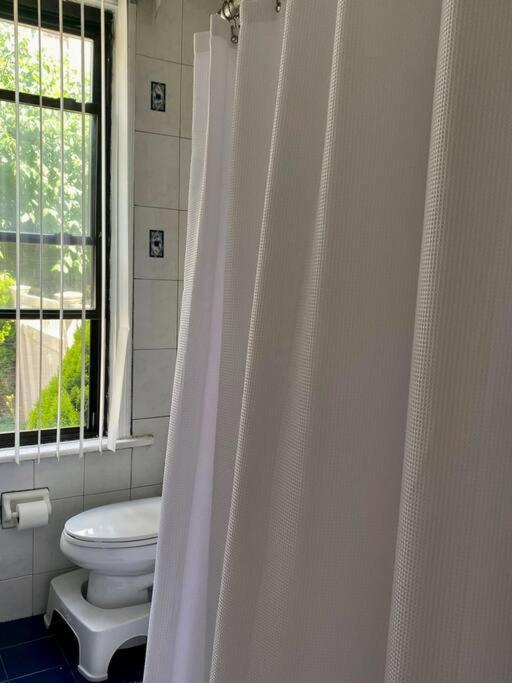 Cozy Private Apt 10 Min From Manhattan Subway! นิวยอร์ก ภายนอก รูปภาพ